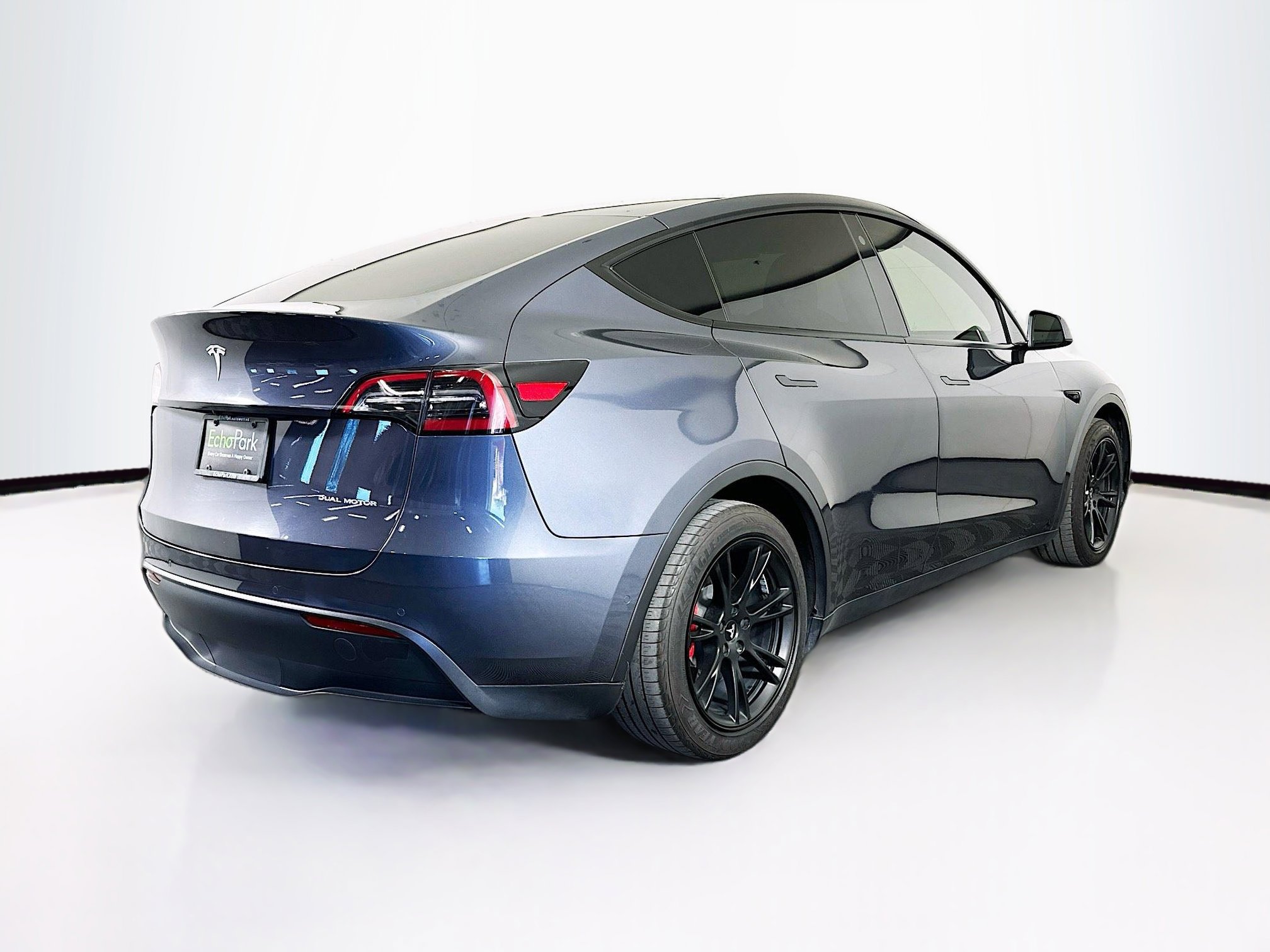 Used 2021 Tesla Model Y Long Range image 9