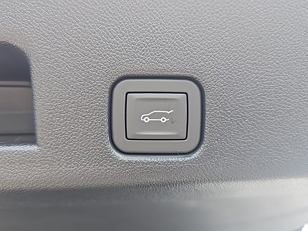 New 2026 GMC Acadia AT4 w/ Super Cruise Package image 7