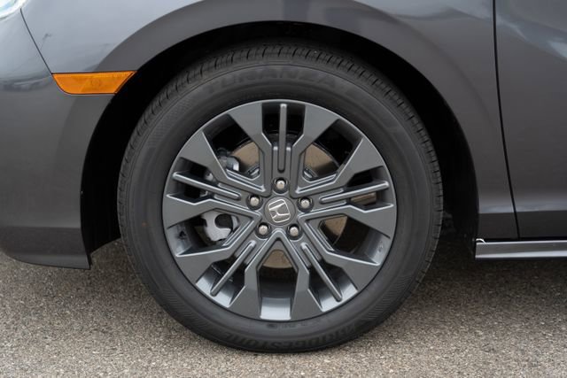 New 2026 Honda Odyssey Touring image 12