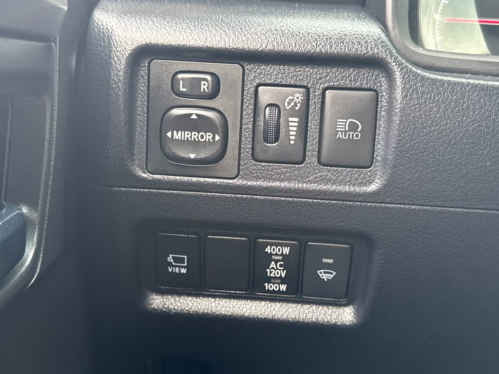 Used 2024 Toyota 4Runner Limited AWD/4WD image 36