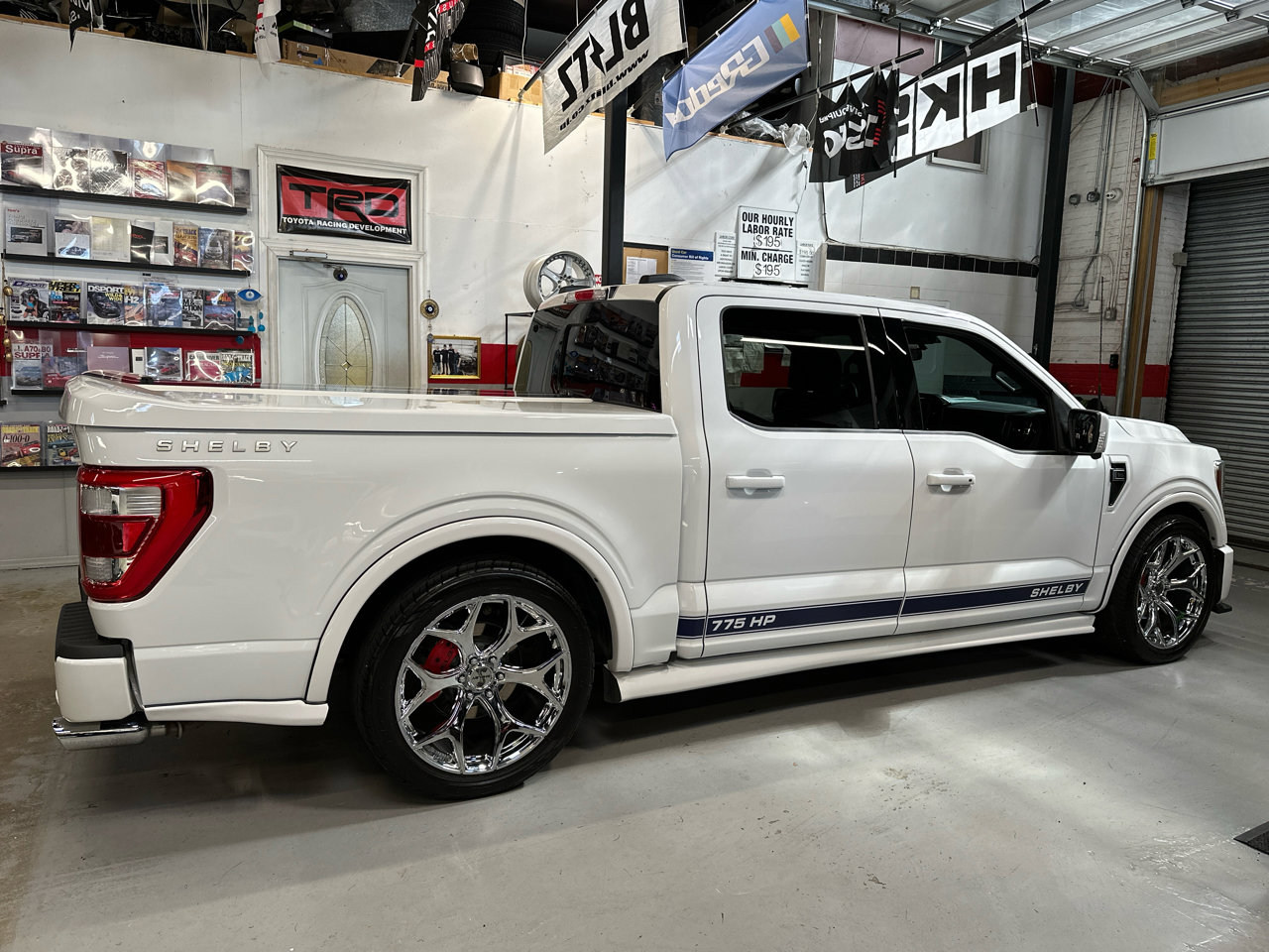 Used 2023 Ford F150 Lariat w/ Equipment Group 502A High image 5