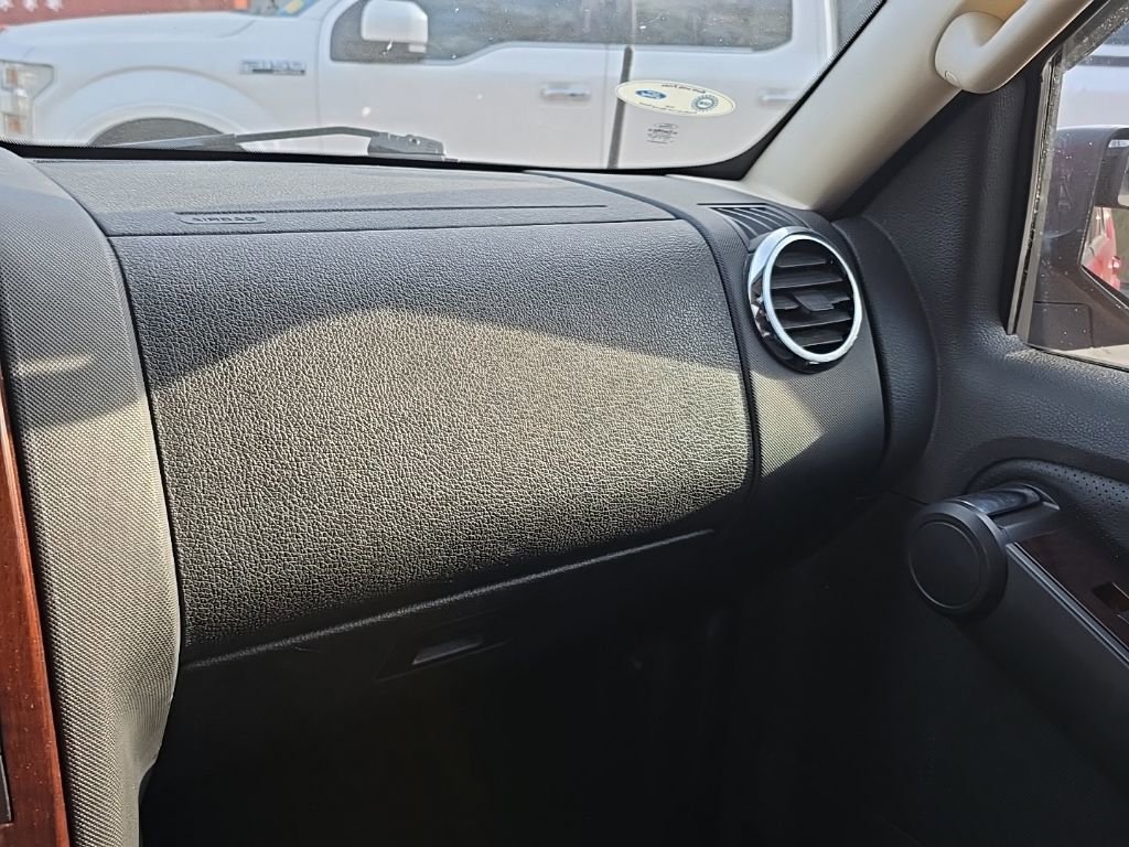 Used 2010 Ford Explorer Limited image 24