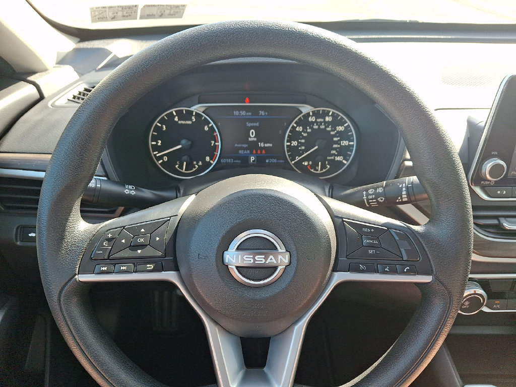 Used 2025 Nissan Altima 2.5 SV AWD/4WD image 18