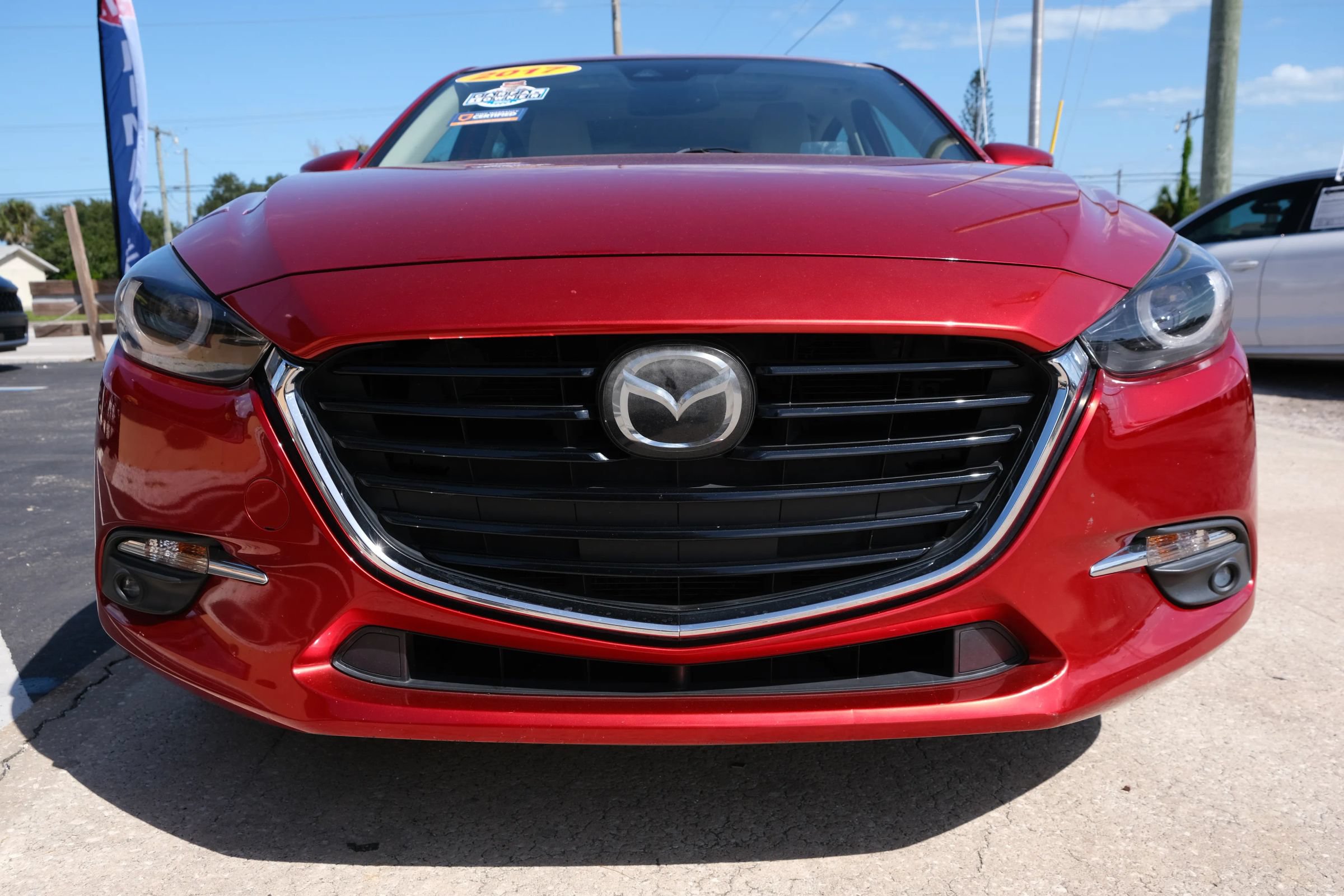 Used 2017 MAZDA MAZDA3 Grand Touring w/ Premium Equipment Package FWD image 2