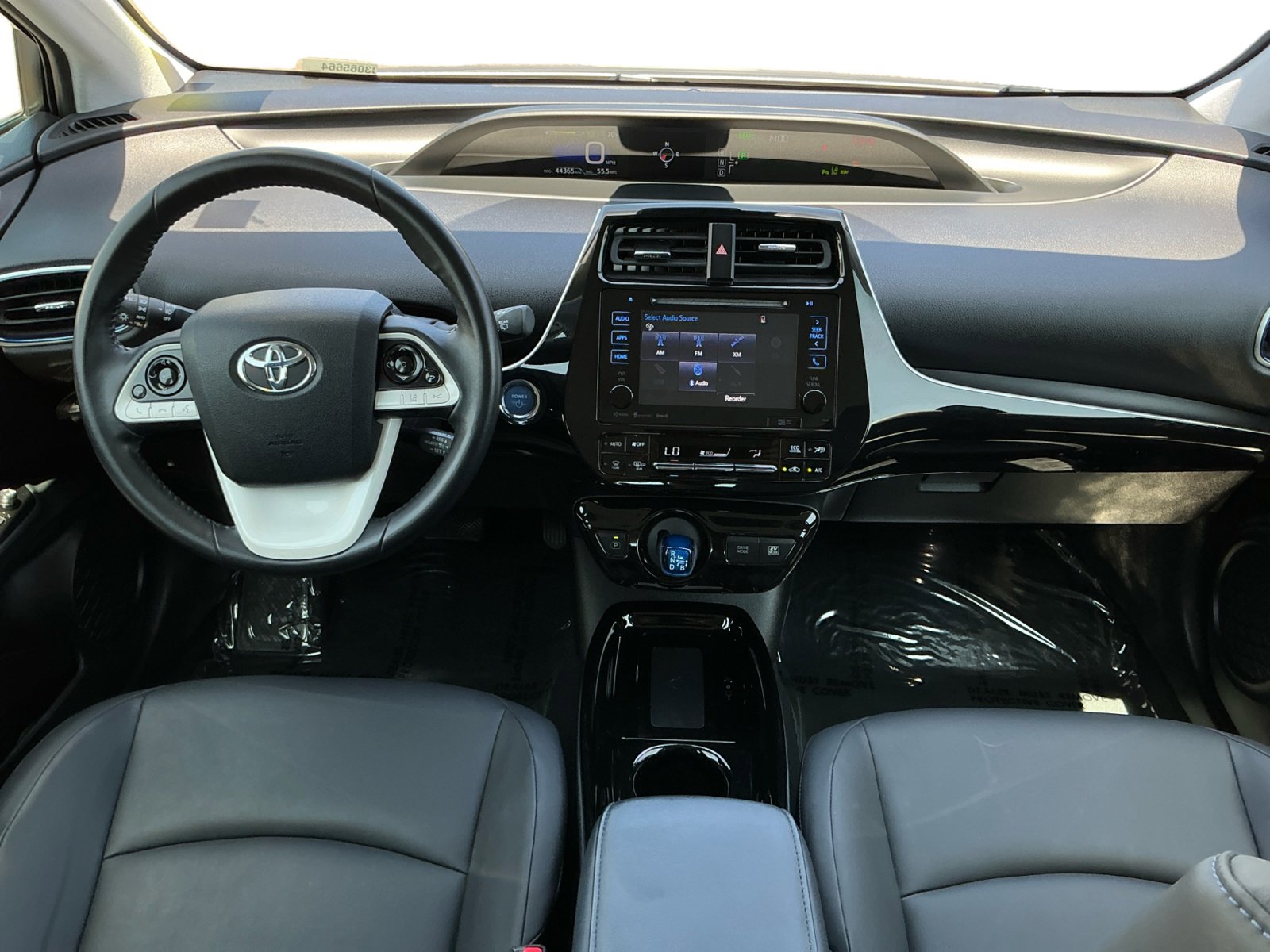 Used 2018 Toyota Prius Three Touring w/ Appearance Package FWD image 10