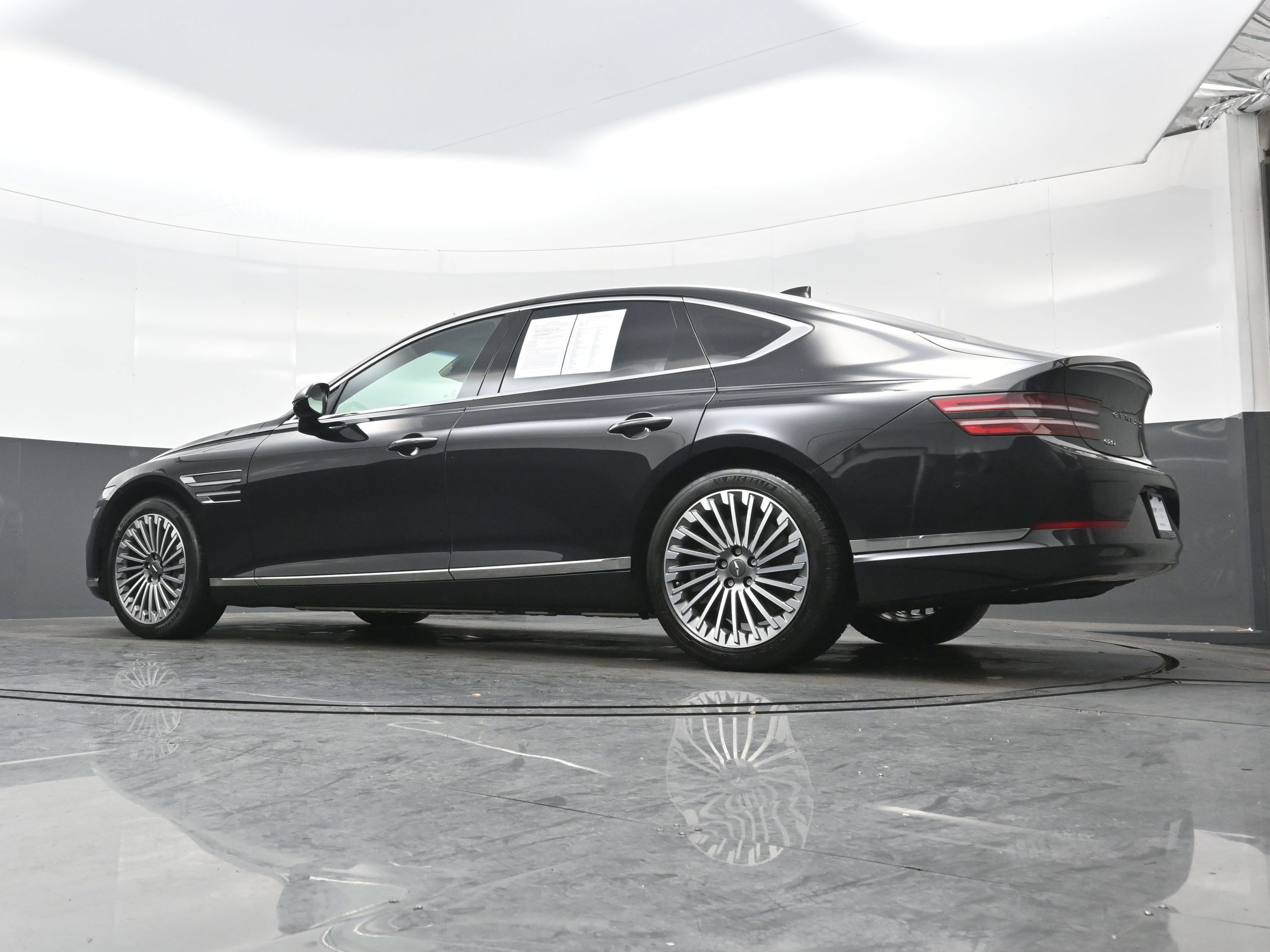 Certified 2023 Genesis G80 image 27