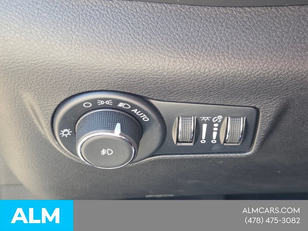 Used 2025 Jeep Compass Limited AWD/4WD image 27