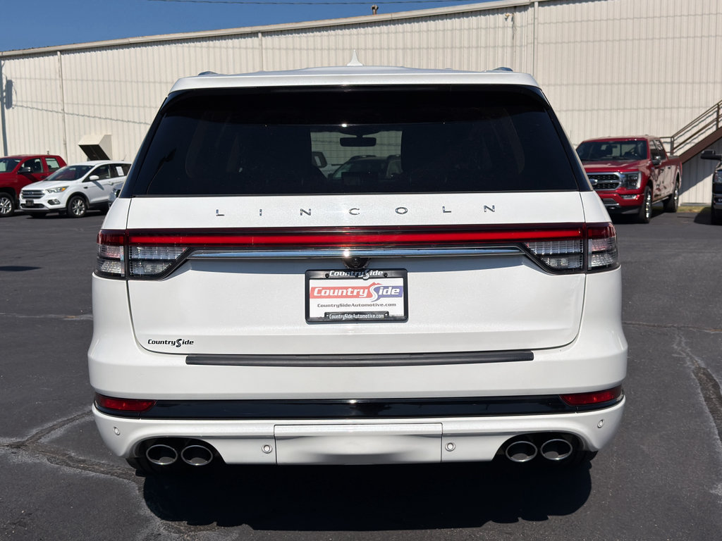 Used 2023 Lincoln Aviator Grand Touring w/ Equipment Group 301A AWD/4WD image 8