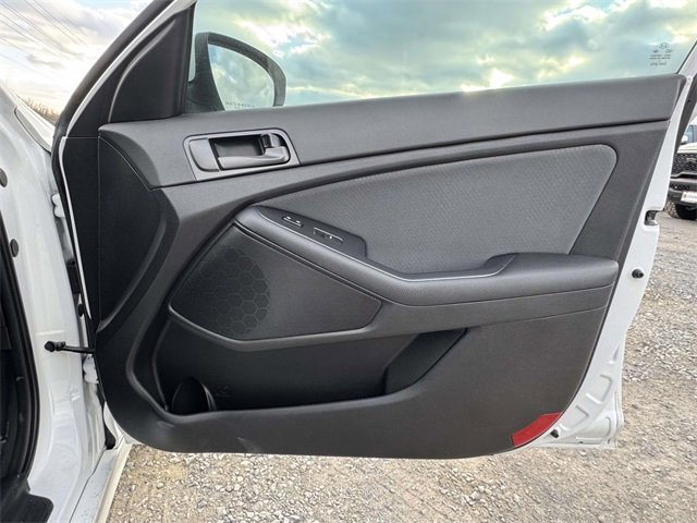 Used 2015 Kia Optima LX image 14