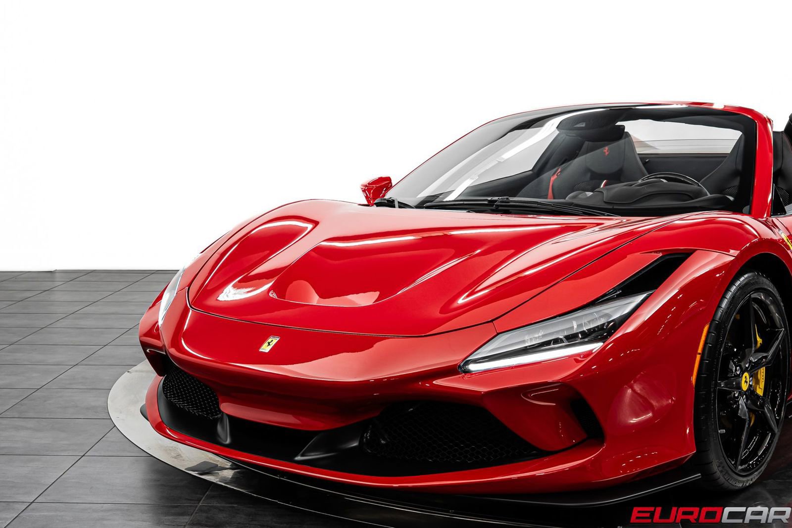 Used 2022 Ferrari F8 Tributo image 15