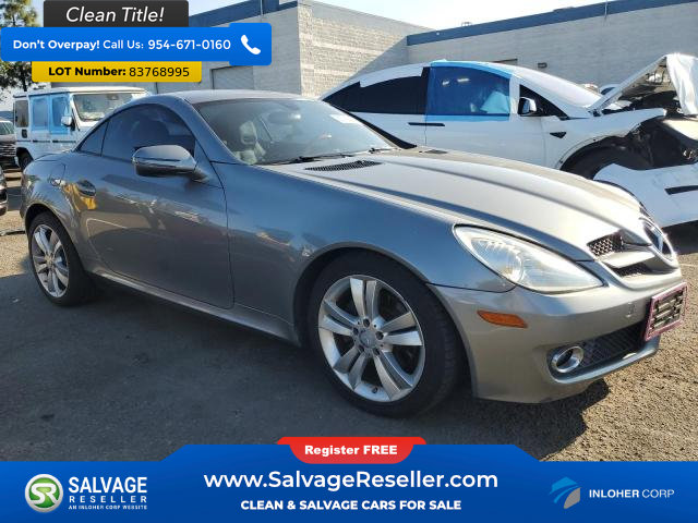 Used 2010 Mercedes-Benz SLK 300 Convertible image 5