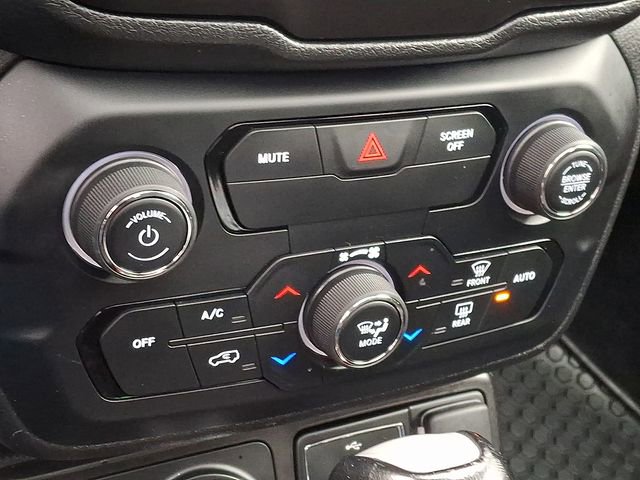 Used 2020 Jeep Renegade Trailhawk image 16