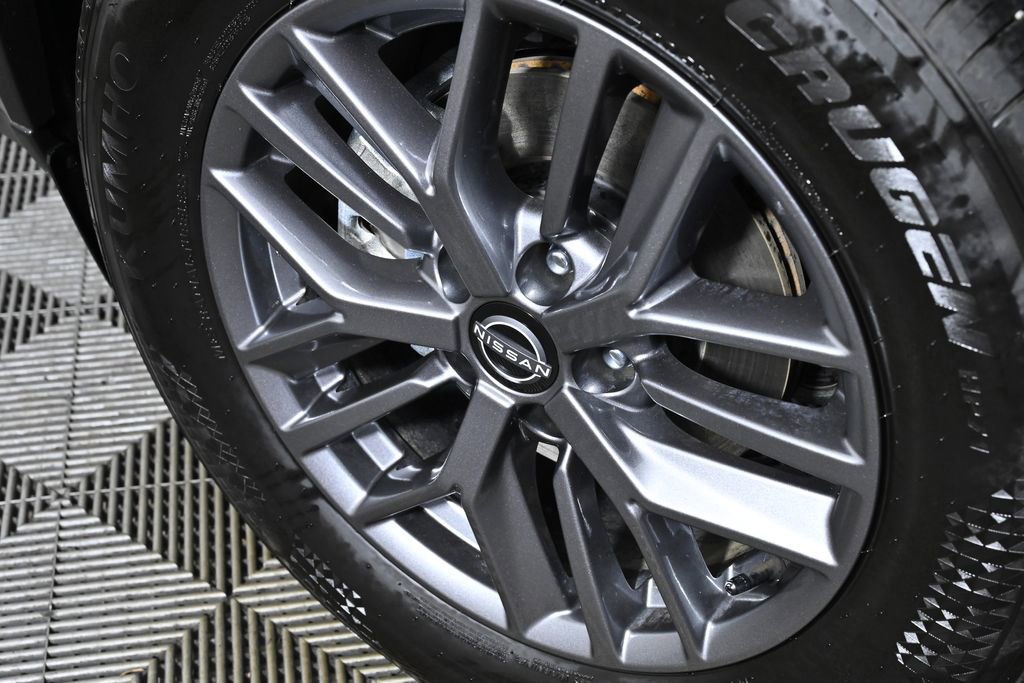 Certified 2025 Nissan Rogue S image 29