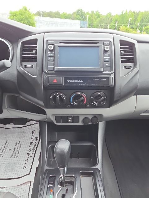 Used 2015 Toyota Tacoma PreRunner w/ Convenience Package RWD image 11