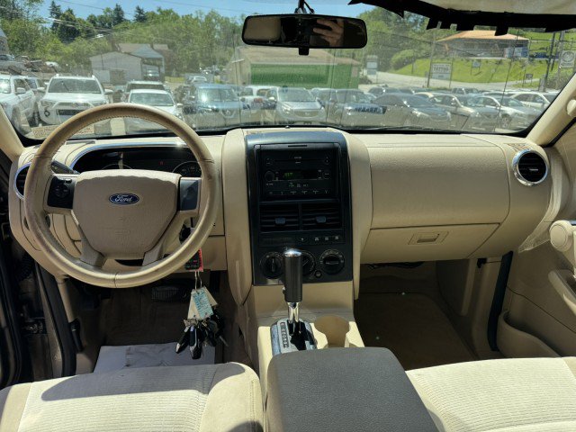 Used 2006 Ford Explorer XLT AWD/4WD image 14