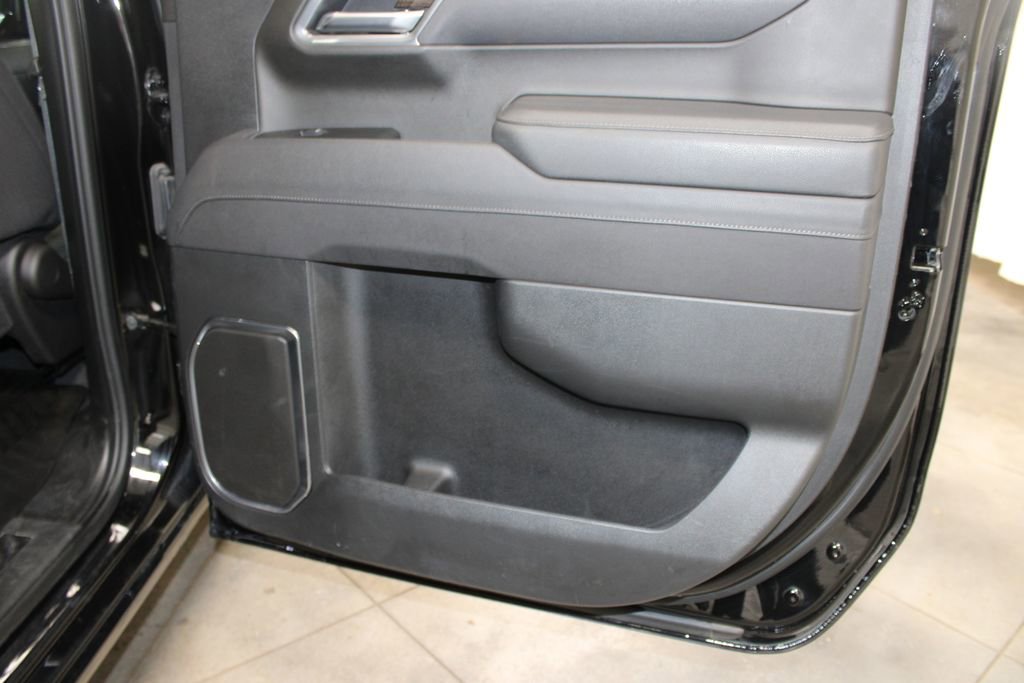 Used 2025 Chevrolet Silverado 1500 LT image 31