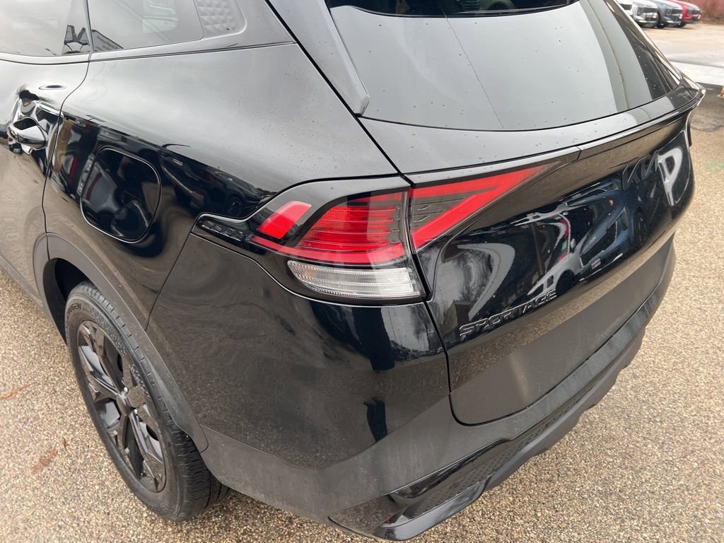 Certified 2025 Kia Sportage X-Line image 34