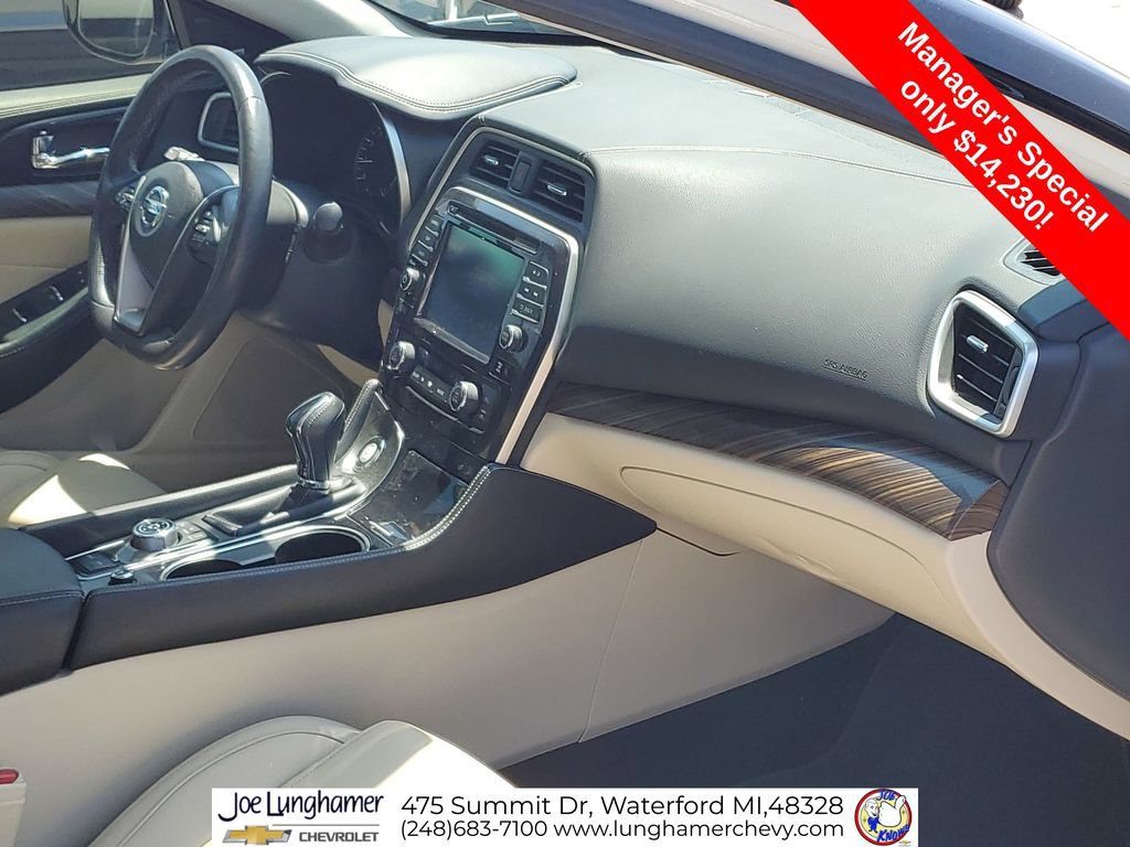 Used 2017 Nissan Maxima Platinum FWD image 32