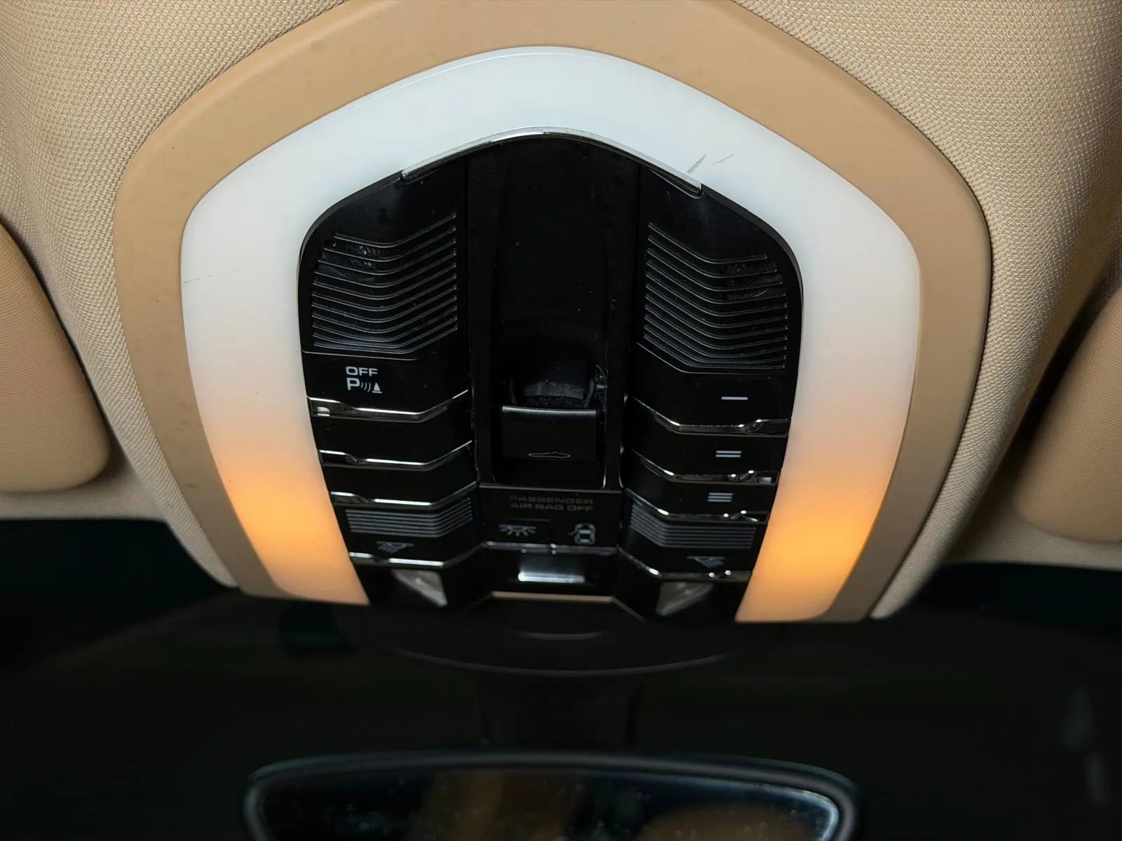 Used 2010 Porsche Panamera S image 20