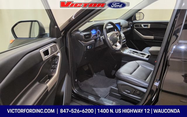 Used 2023 Ford Explorer XLT w/ Equipment Group 202A AWD/4WD image 8