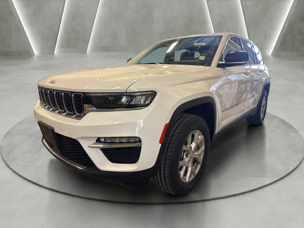 Used 2023 Jeep Grand Cherokee Limited AWD/4WD image 3