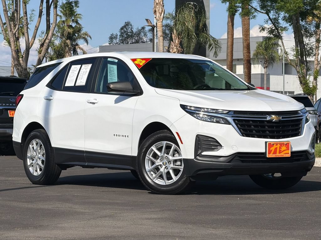 Used 2022 Chevrolet Equinox LS w/ LPO, Floor Liner Package AWD/4WD image 1