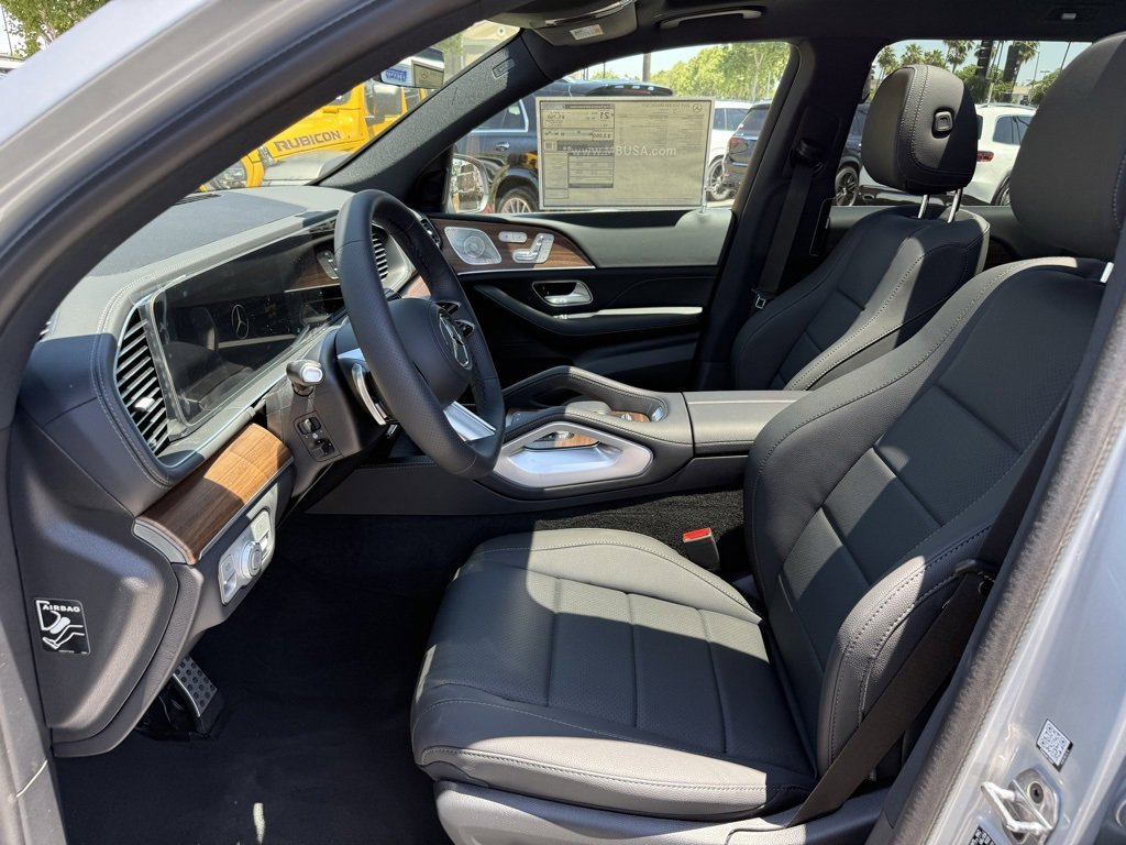 New 2025 Mercedes-Benz GLS 450 4MATIC image 18