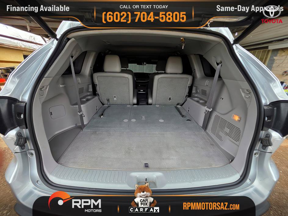Used 2018 Toyota Highlander XLE AWD/4WD image 23