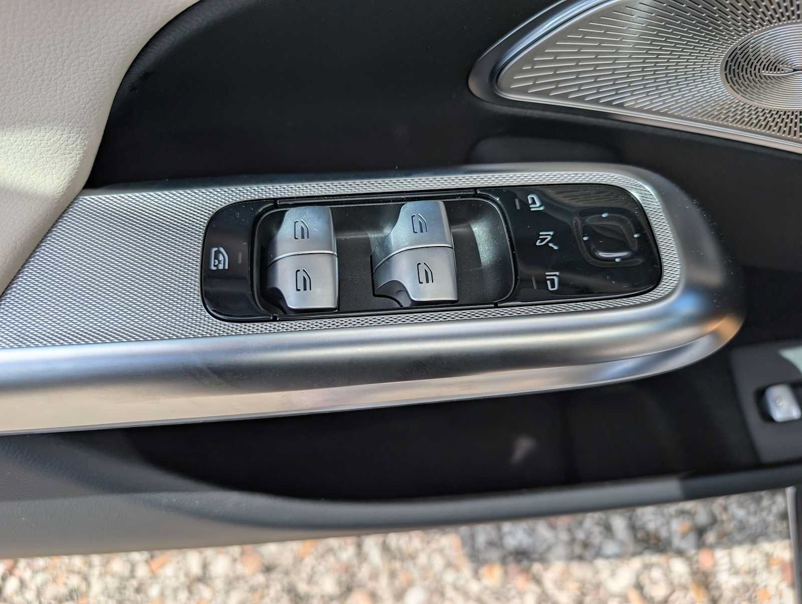 New 2027 Mercedes-Benz E 350 4MATIC Sedan image 31