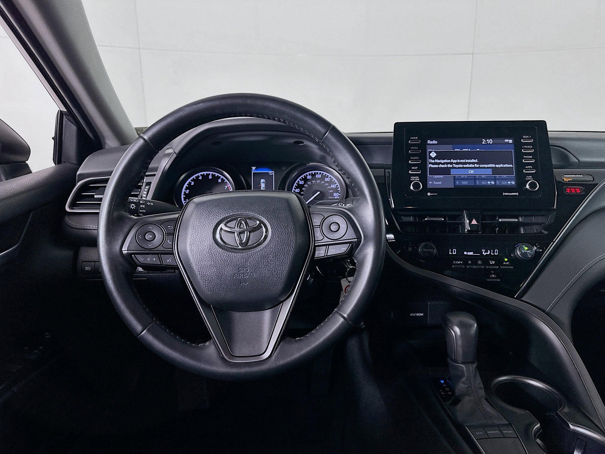 Used 2023 Toyota Camry SE image 17