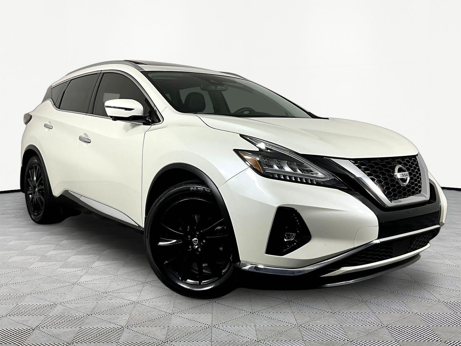Certified 2021 Nissan Murano Platinum w/ Cargo Package AWD/4WD image 3