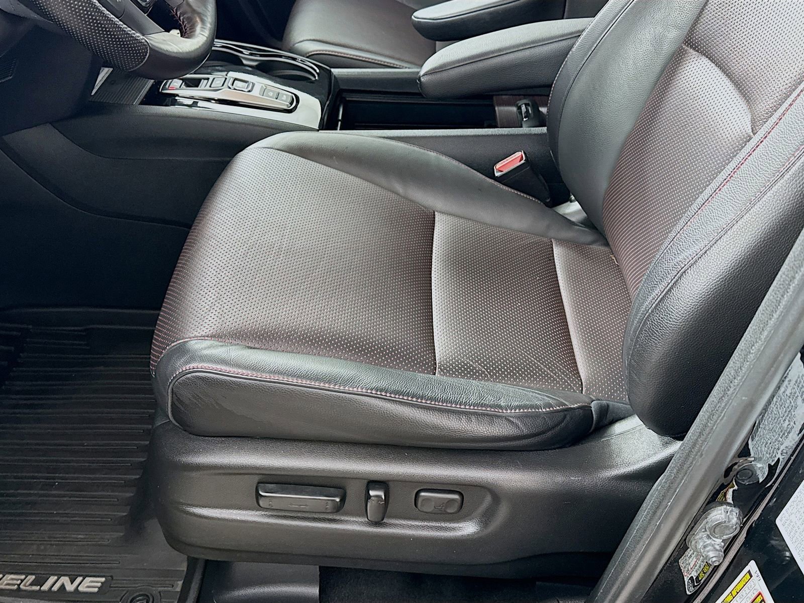 Used 2023 Honda Ridgeline Black Edition image 12