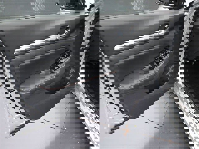 New 2025 Nissan Altima 2.5 SR image 28