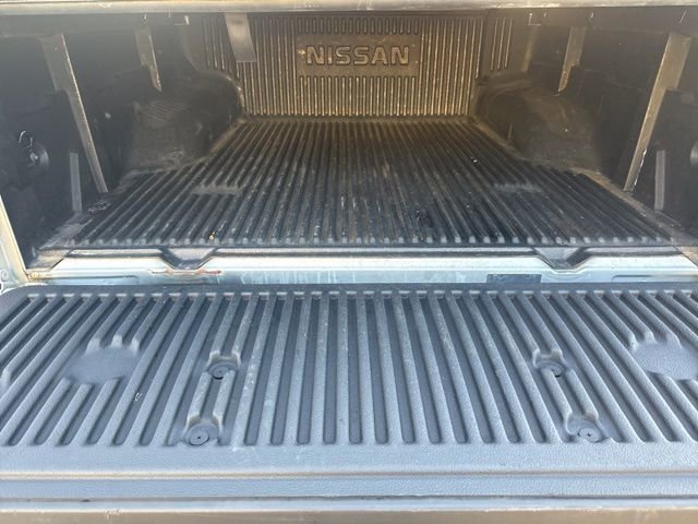Used 2014 Nissan Frontier SV image 10