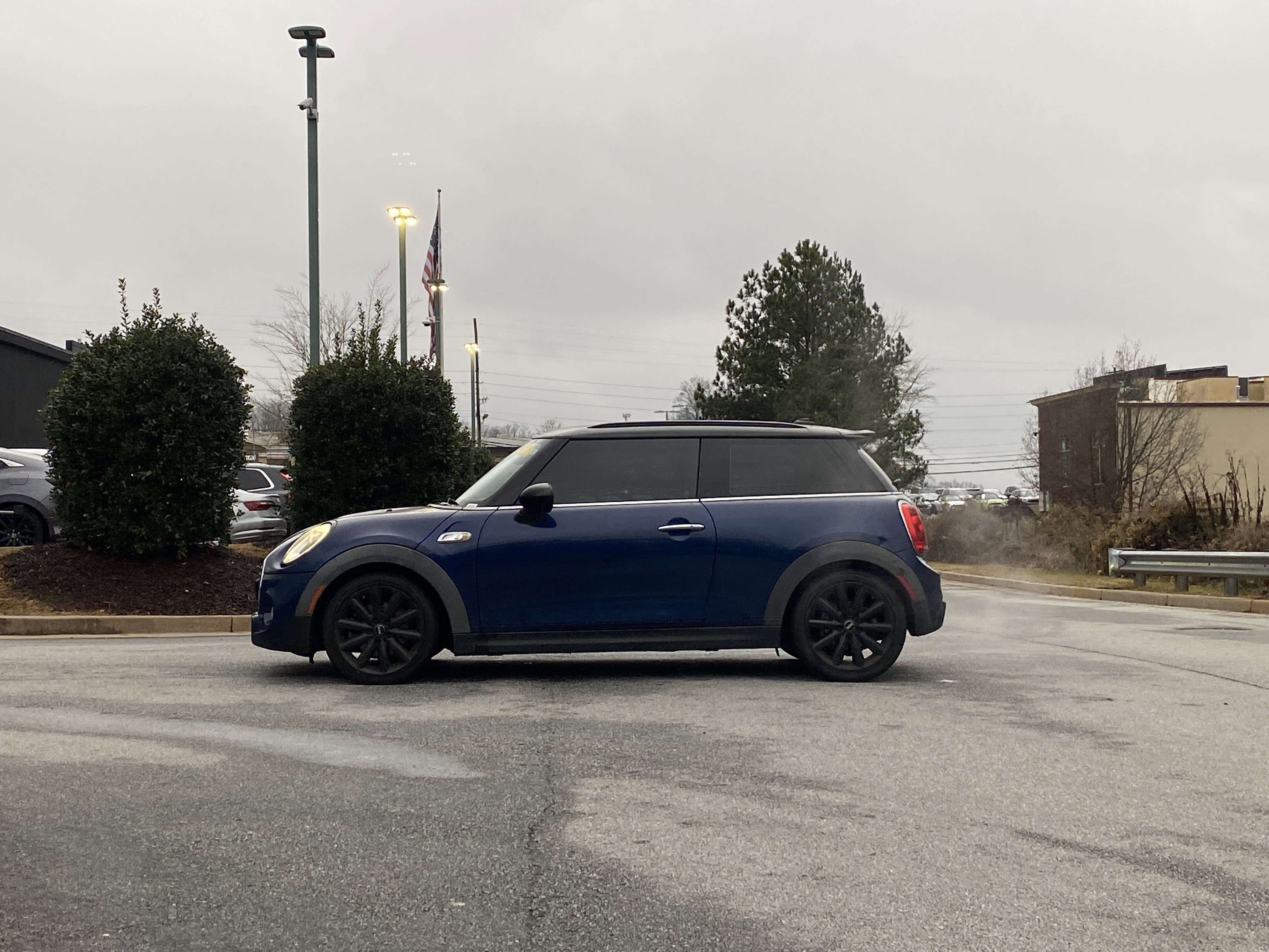 Used 2017 MINI Cooper S image 7