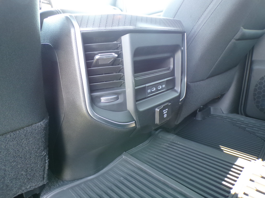New 2026 RAM 2500 Big Horn AWD/4WD image 22