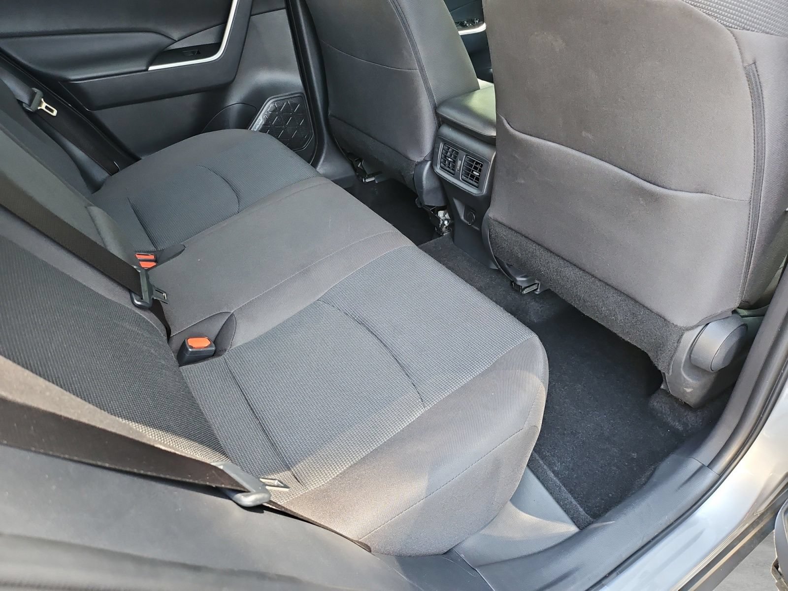 Used 2025 Toyota RAV4 LE FWD image 32