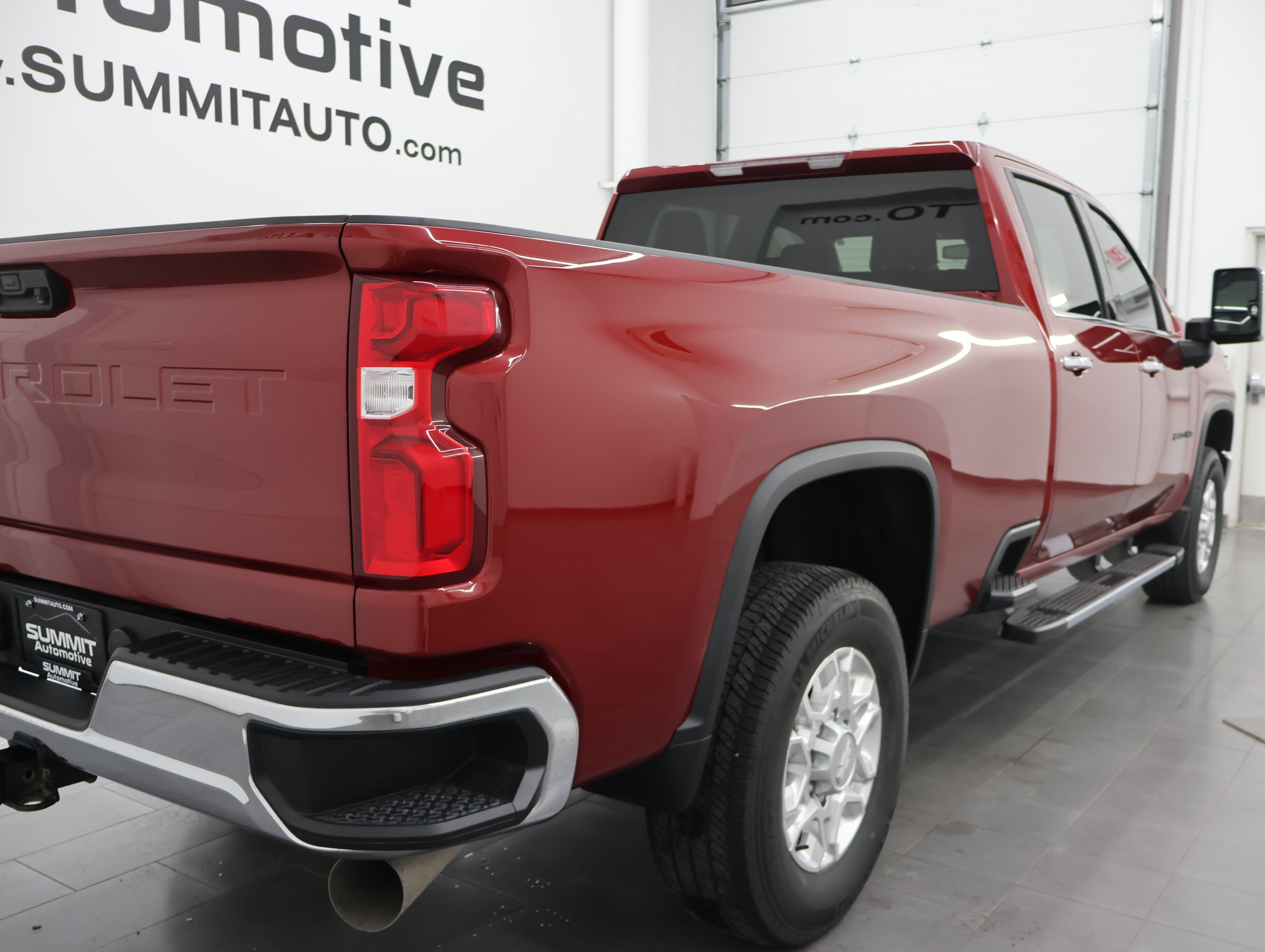 Used 2020 Chevrolet Silverado 2500 LTZ w/ Z71 Off-Road Package AWD/4WD image 4