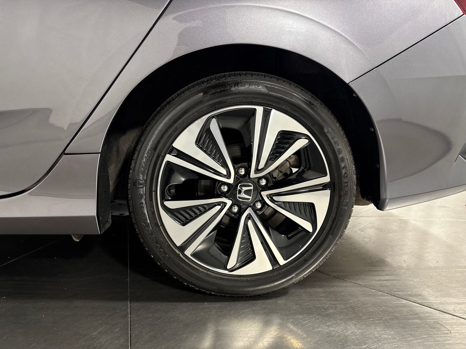 Used 2017 Honda Civic EX-T image 12