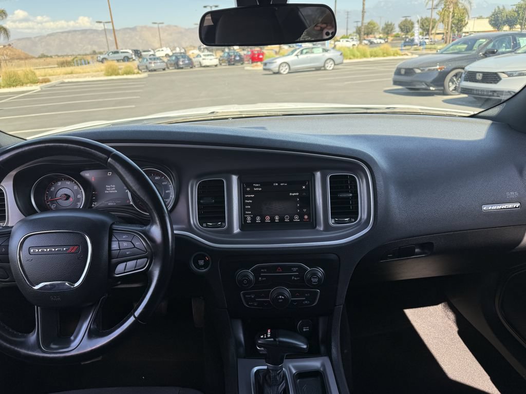 Used 2022 Dodge Charger SXT RWD image 12