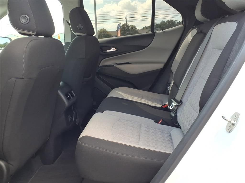 Used 2022 Chevrolet Equinox LS w/ LS Convenience Package FWD image 21