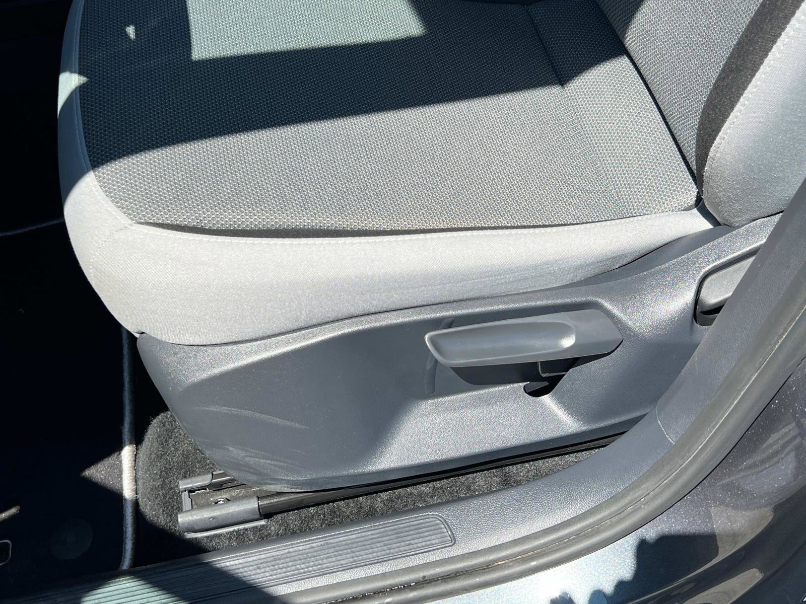 Certified 2024 Volkswagen Taos S image 15