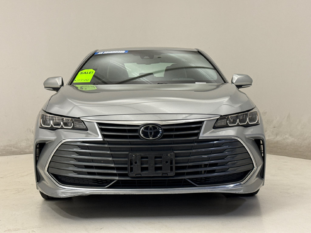 Used 2020 Toyota Avalon XLE FWD image 3