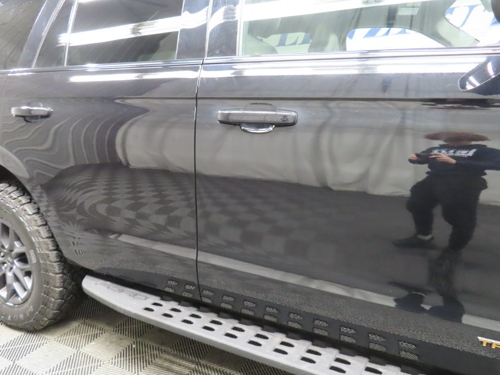 Used 2025 Ford Expedition Tremor AWD/4WD image 34