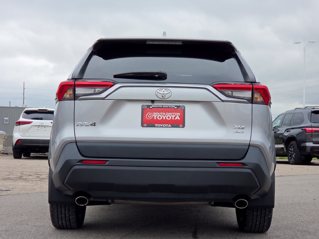 Used 2023 Toyota RAV4 XLE Premium AWD/4WD image 24