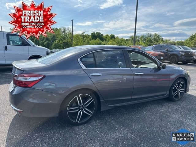 Used 2016 Honda Accord Sport image 4