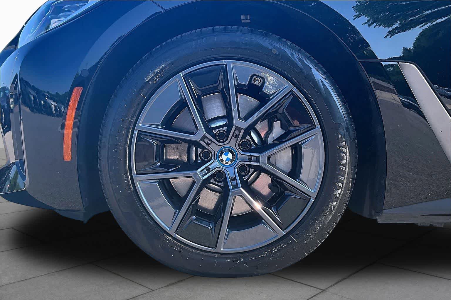 Certified 2023 BMW i4 eDrive35 RWD image 10