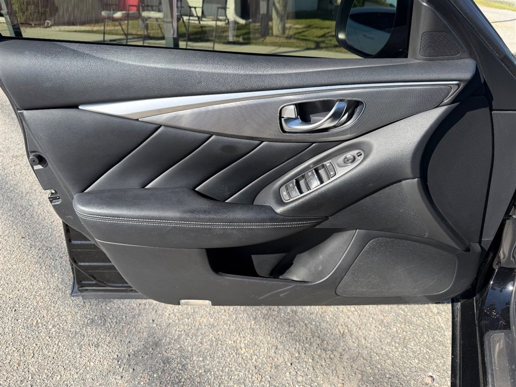 Used 2015 INFINITI Q50 Premium w/ Navigation Package image 14