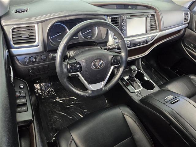 Used 2019 Toyota Highlander XLE image 10