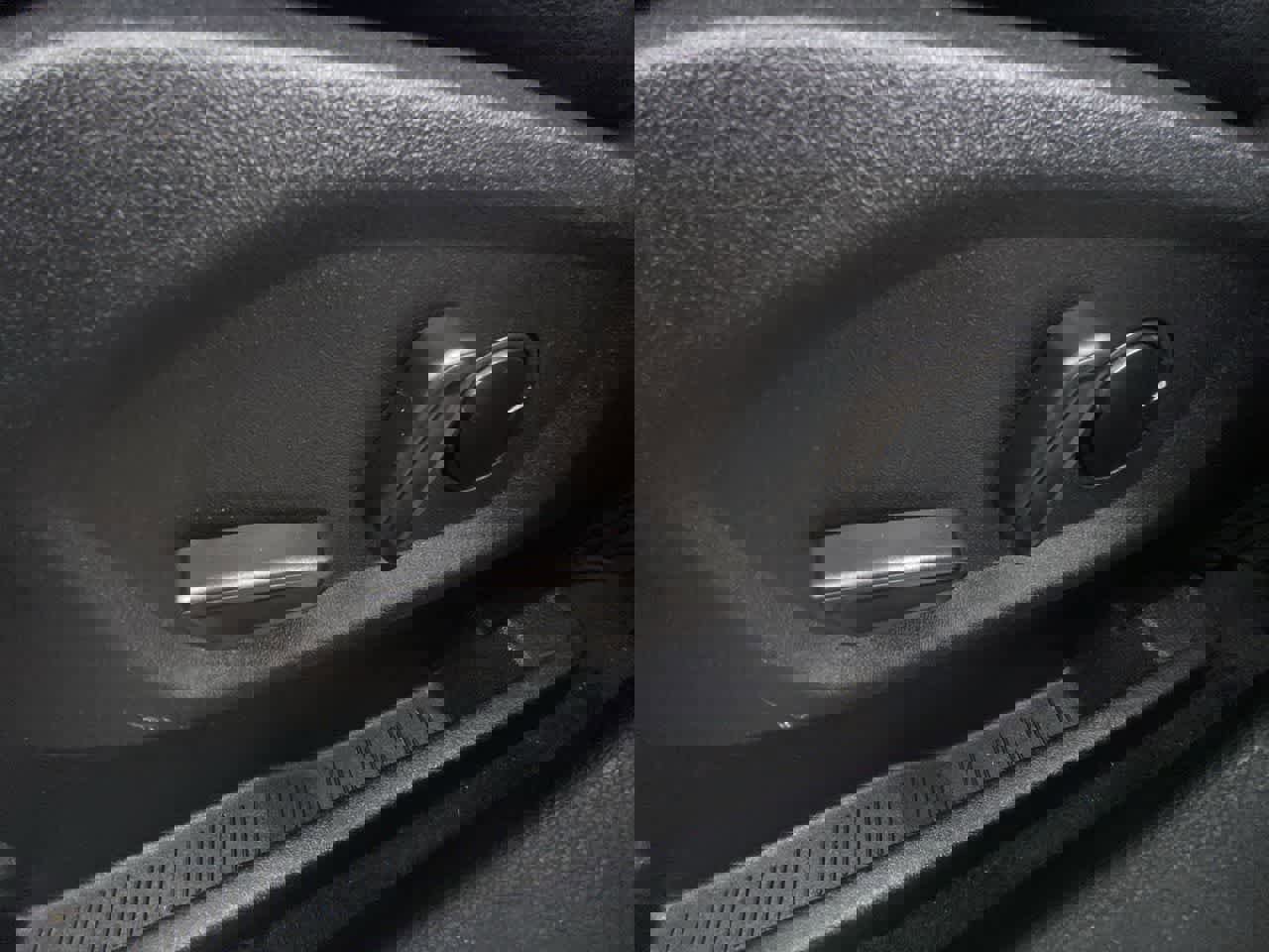 Used 2023 Ford Edge Titanium w/ Cargo Accessory Package image 12